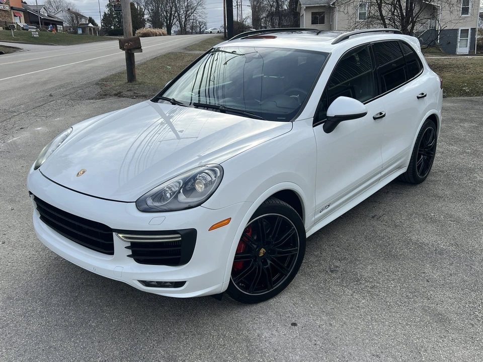 2017 Porsche 958 Cayenne GTS - Image 6 of 31