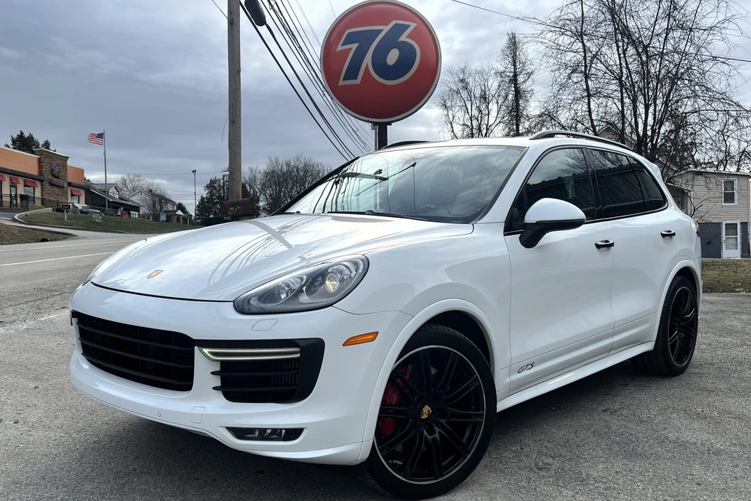 2017 Porsche 958 Cayenne GTS - Image 2 of 31