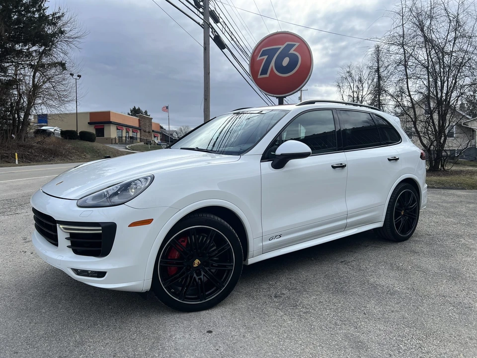 2017 Porsche 958 Cayenne GTS - Image 3 of 31