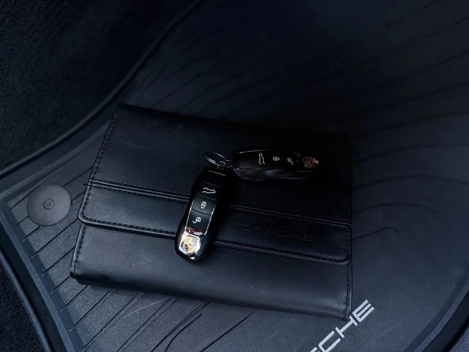 2017 Porsche 958 Cayenne GTS - Image 18 of 26