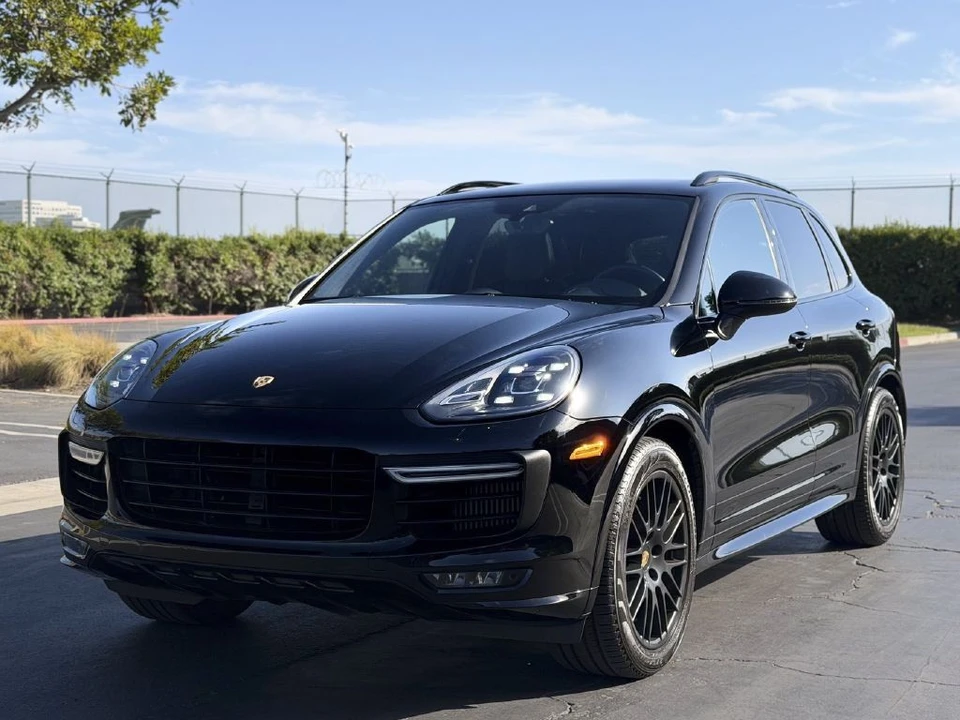 2017 Porsche 958 Cayenne GTS - Image 2 of 26