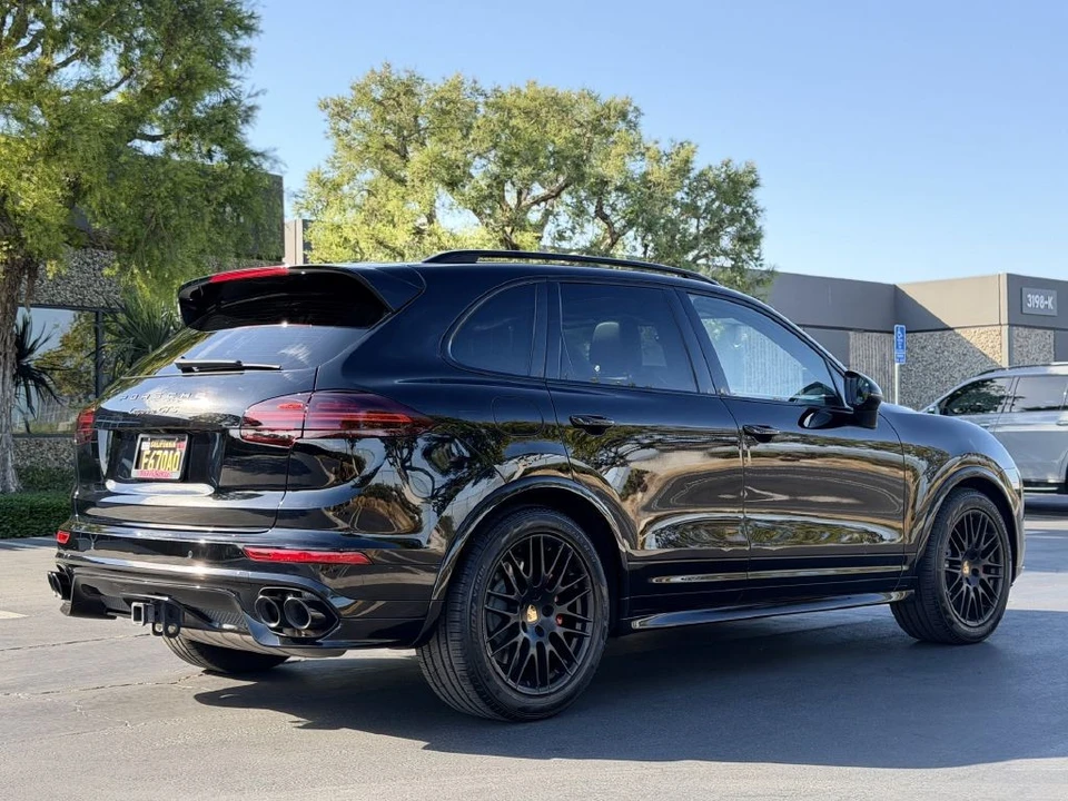 2017 Porsche 958 Cayenne GTS - Image 5 of 26