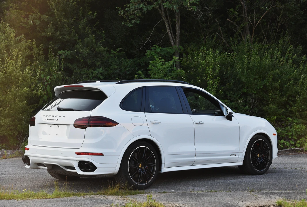 2017 Porsche 958 Cayenne GTS - Image 26 of 31
