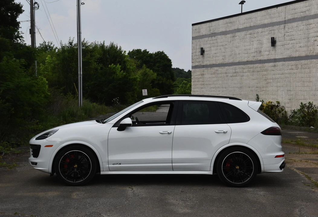 2017 Porsche 958 Cayenne GTS - Image 12 of 31
