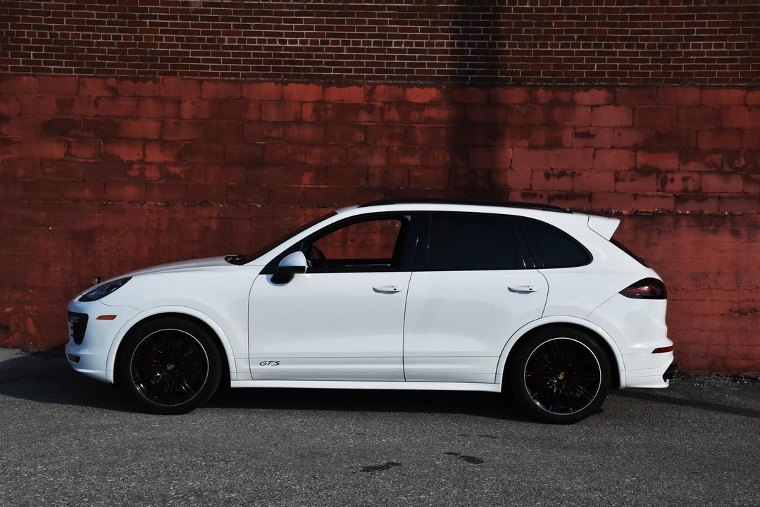 2017 Porsche 958 Cayenne GTS - Image 13 of 31