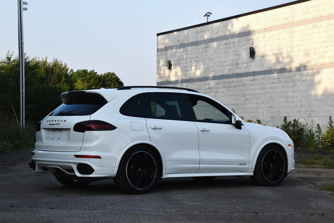 2017 Porsche 958 Cayenne GTS - Image 28 of 31