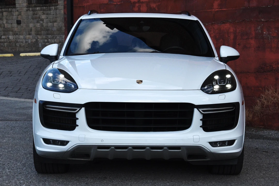 2017 Porsche 958 Cayenne GTS - Image 2 of 31