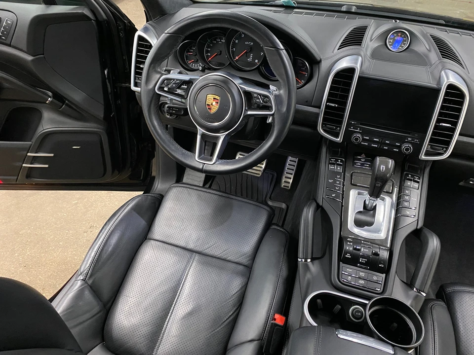 2017 Porsche 958 Cayenne GTS - Image 20 of 31