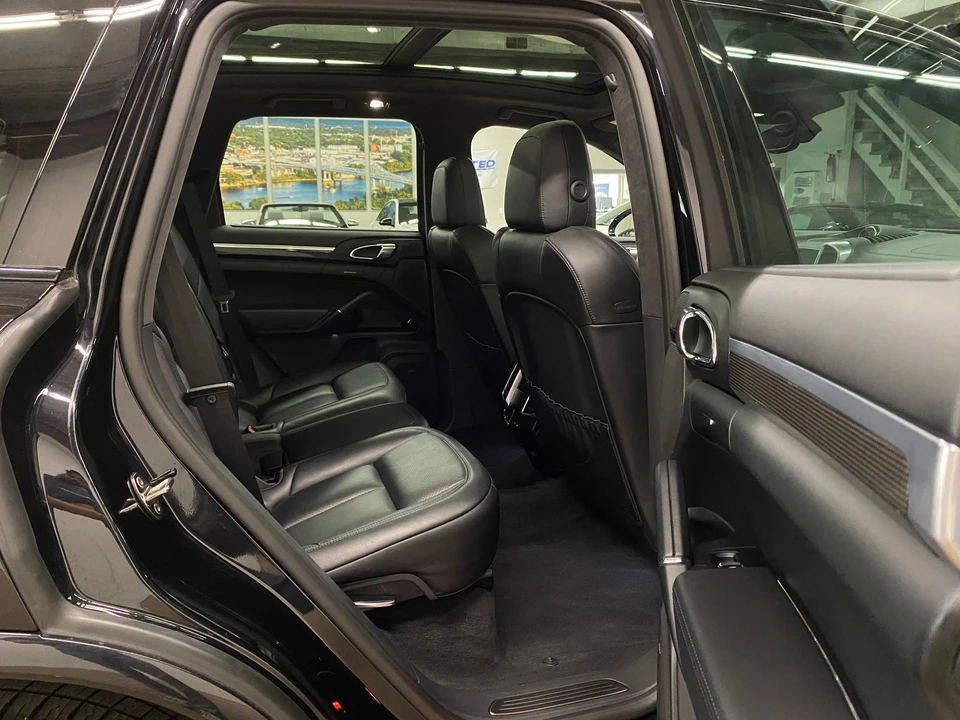 2017 Porsche 958 Cayenne GTS - Image 18 of 31