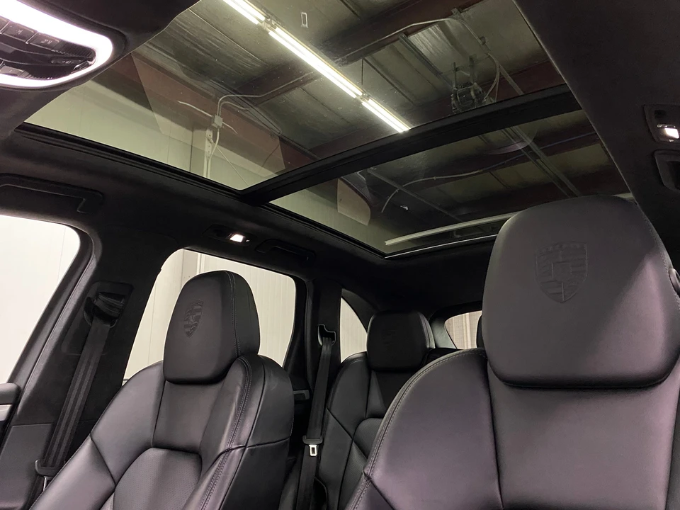 2017 Porsche 958 Cayenne GTS - Image 14 of 31