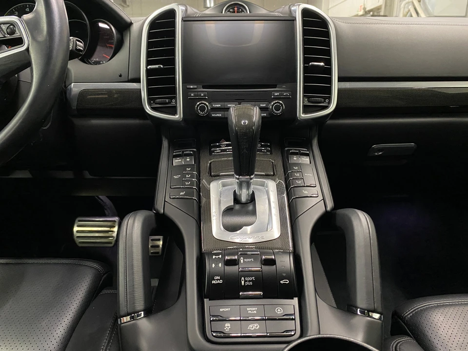 2017 Porsche 958 Cayenne GTS - Image 26 of 31
