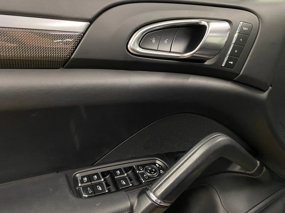 2017 Porsche 958 Cayenne GTS - Image 11 of 31