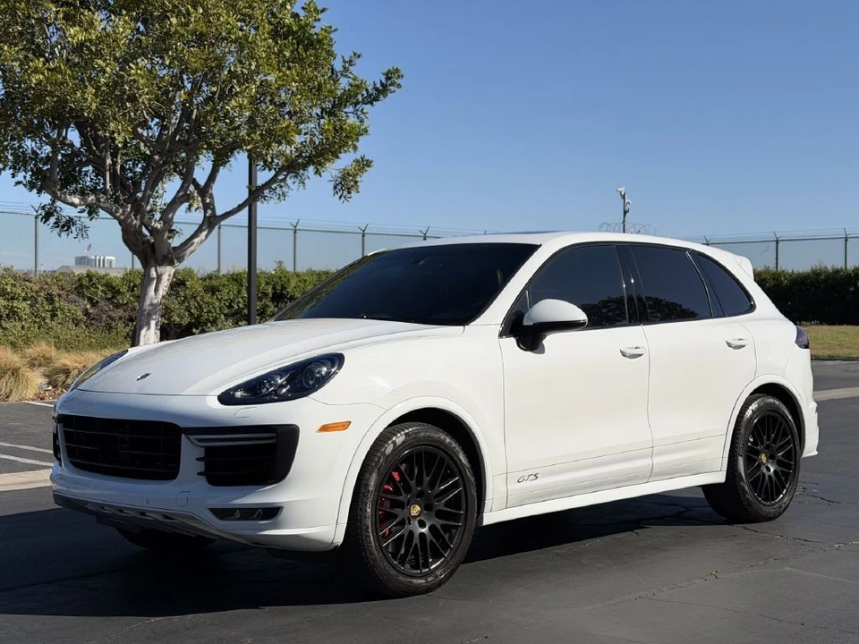 2017 Porsche 958 Cayenne GTS - Image 3 of 23