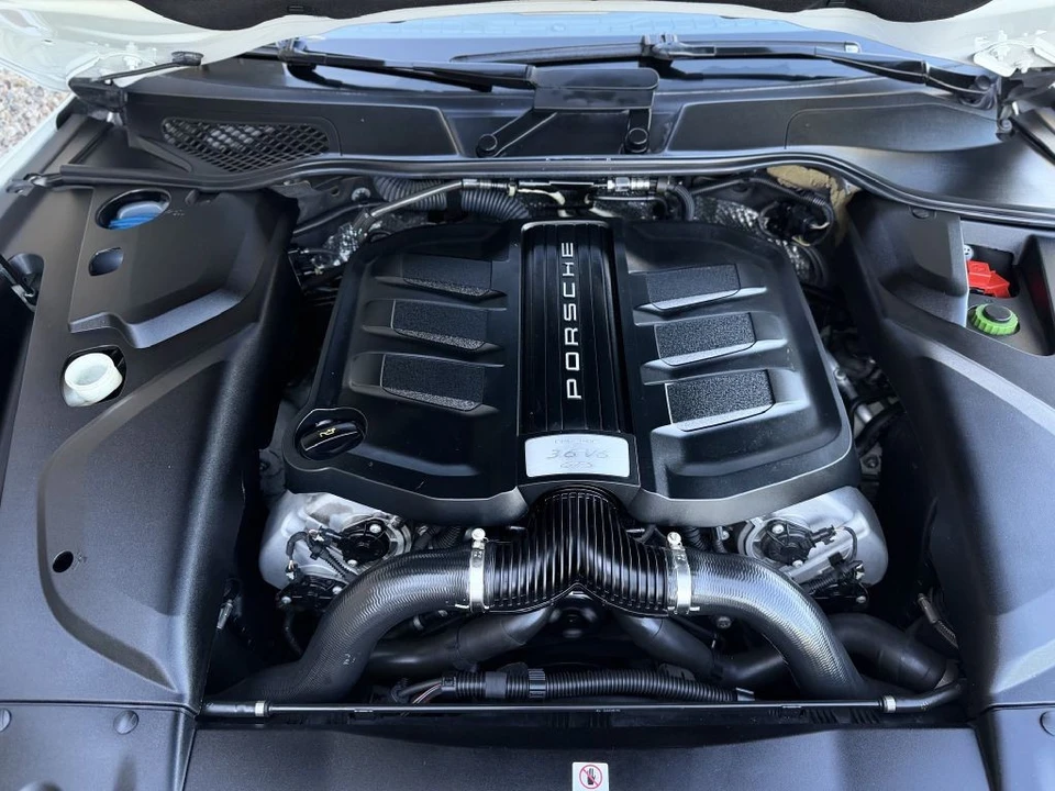 2017 Porsche 958 Cayenne GTS - Image 21 of 23