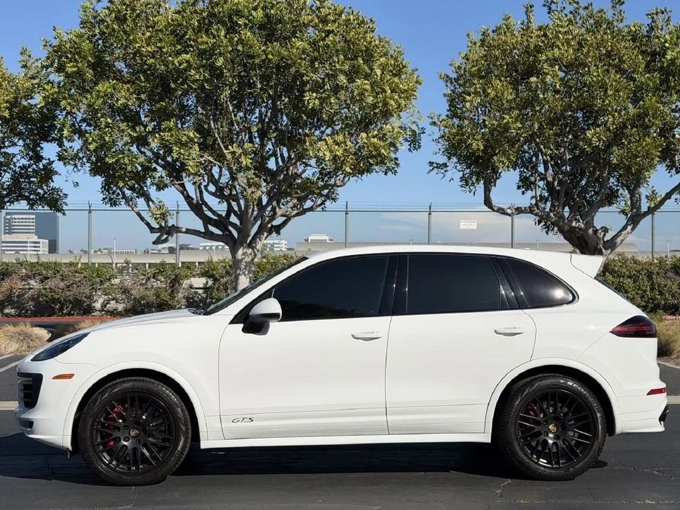 2017 Porsche 958 Cayenne GTS - Image 7 of 23