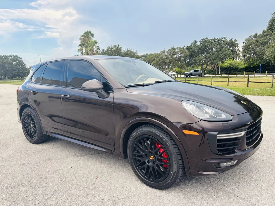 2017 Porsche 958 Cayenne GTS - Image 10 of 31