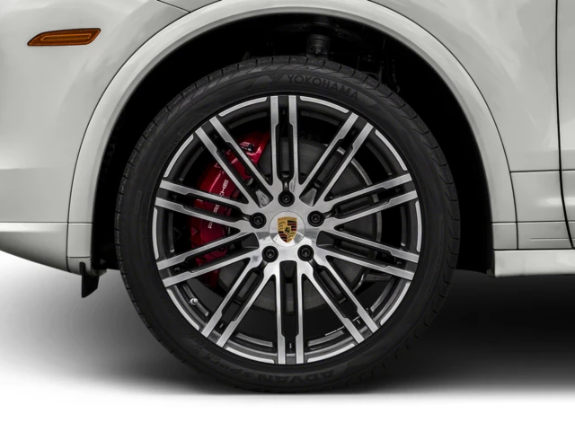 2017 Porsche 958 Cayenne GTS - Image 11 of 17