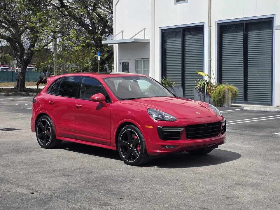 2017 Porsche 958 Cayenne GTS - Image 9 of 31