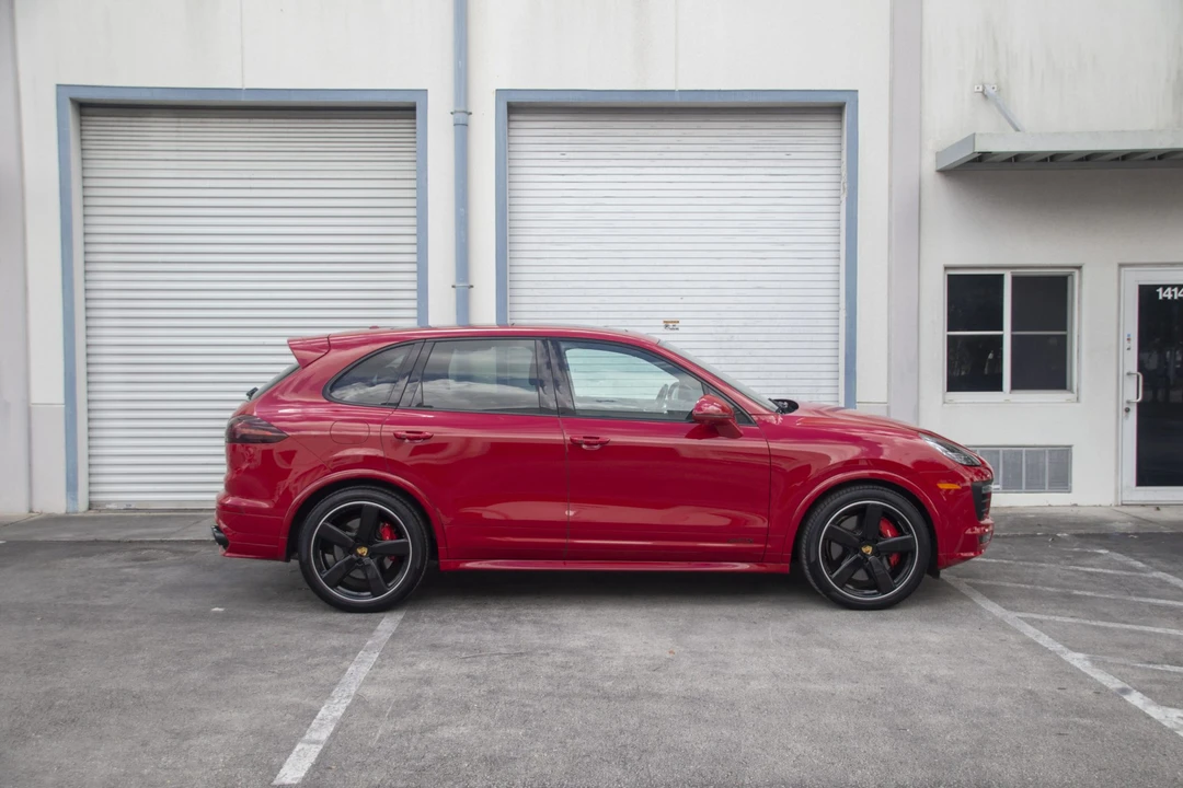 2017 Porsche 958 Cayenne GTS - Image 28 of 31