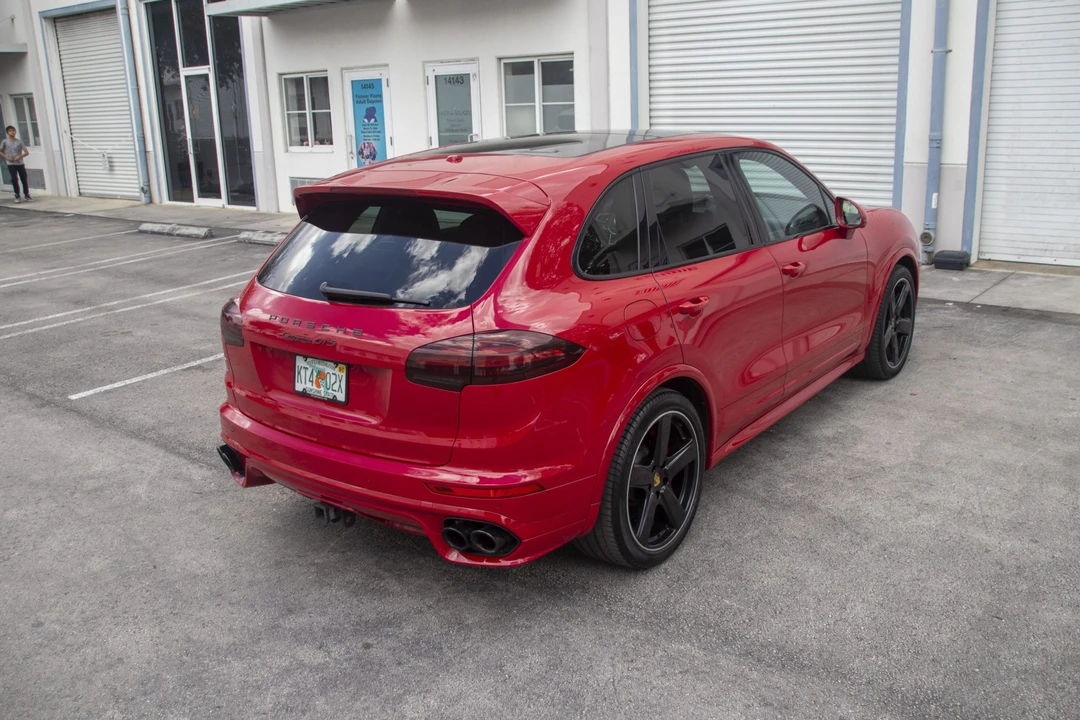 2017 Porsche 958 Cayenne GTS - Image 25 of 31