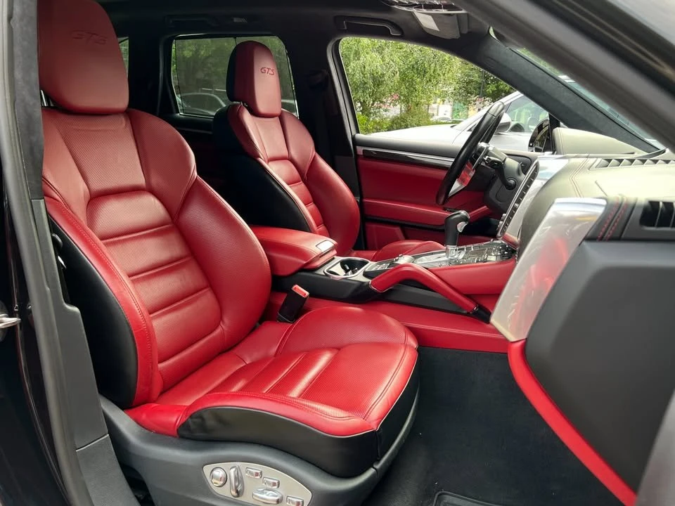 2017 Porsche 958 Cayenne GTS - Image 7 of 12