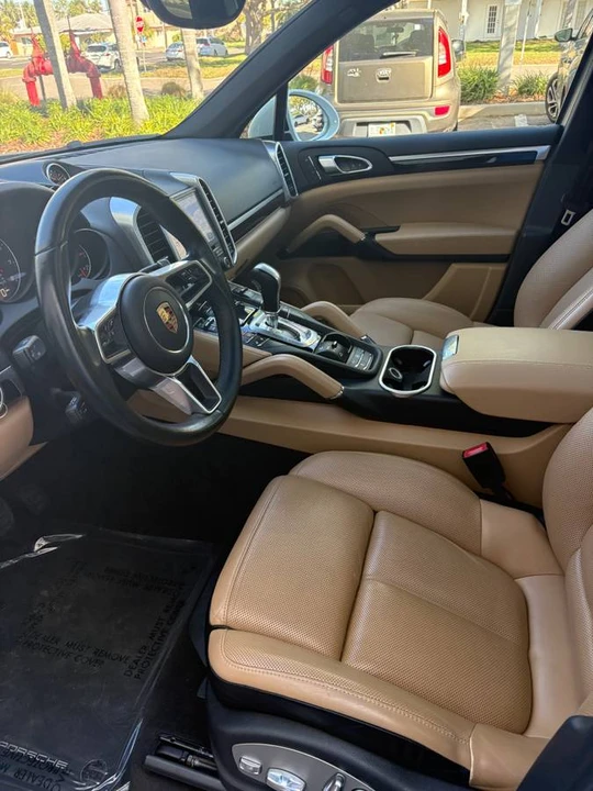 2017 Porsche 958 Cayenne - Image 23 of 24