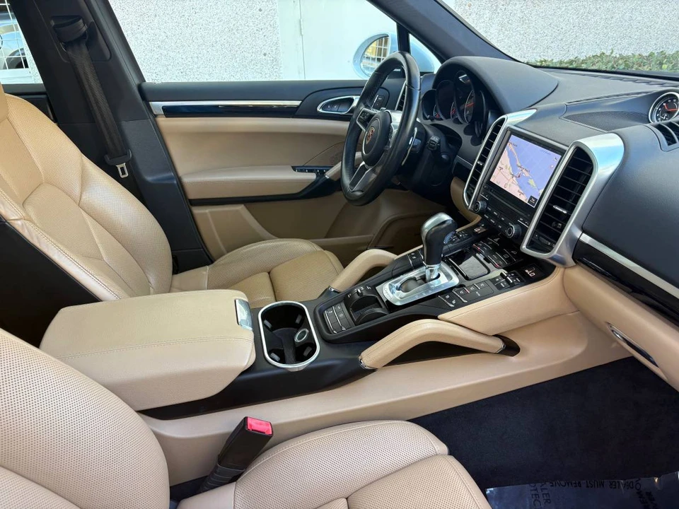 2017 Porsche 958 Cayenne - Image 22 of 24