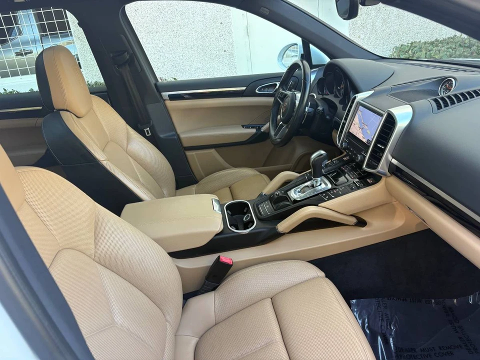 2017 Porsche 958 Cayenne - Image 24 of 24