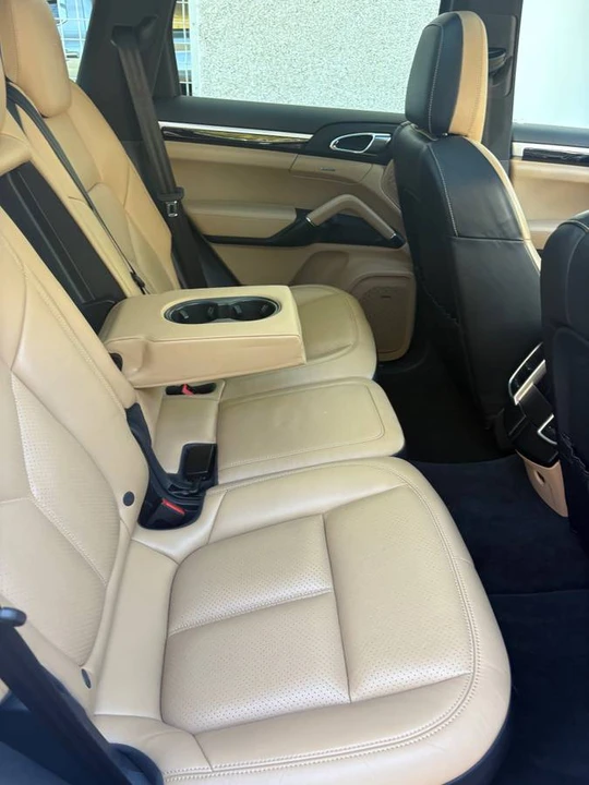 2017 Porsche 958 Cayenne - Image 15 of 24