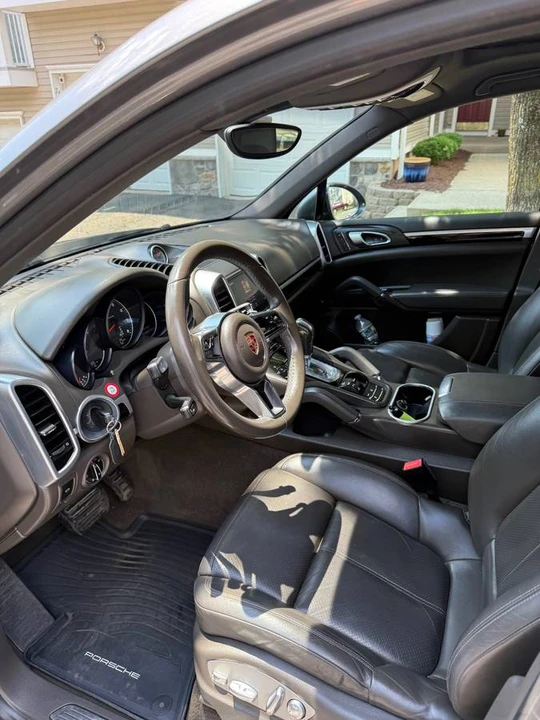 2017 Porsche 958 Cayenne - Image 6 of 11