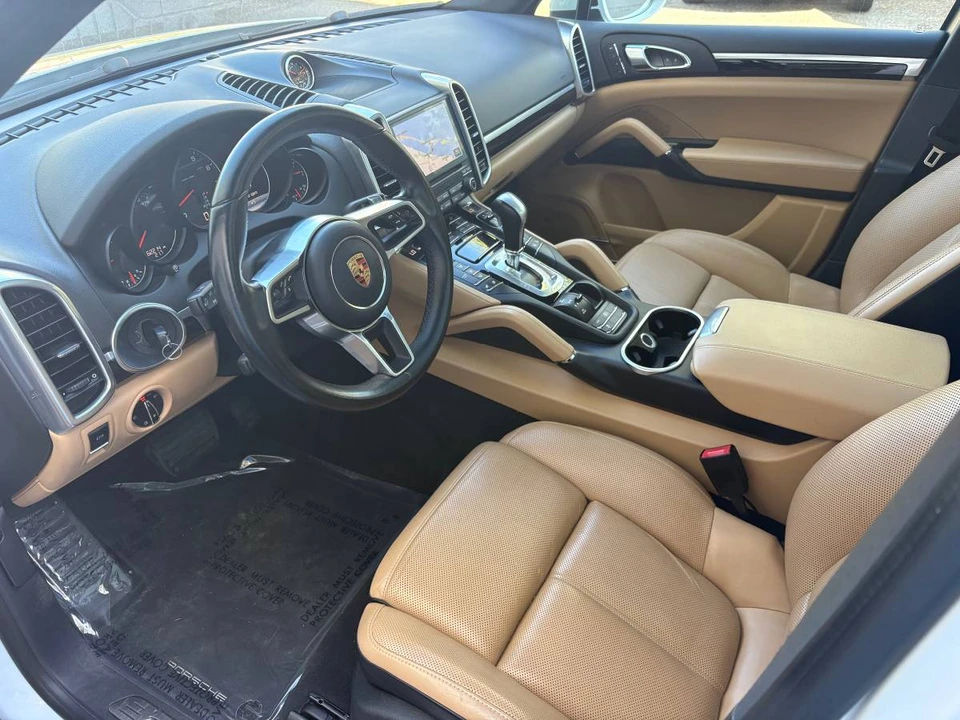 2017 Porsche 958 Cayenne - Image 20 of 24