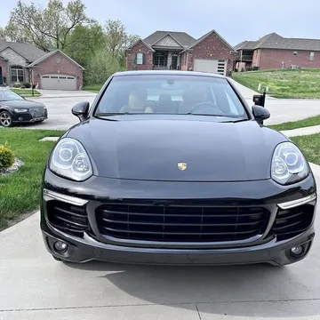 2017 Porsche Cayenne Base