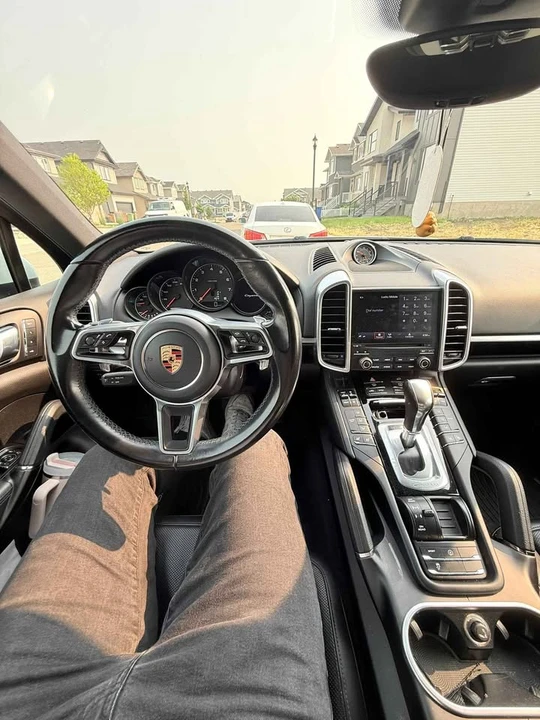 2017 Porsche 958 Cayenne - Image 10 of 13