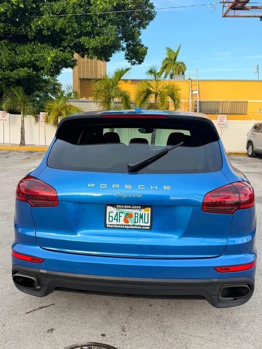 2017 Porsche 958 Cayenne - Image 4 of 7