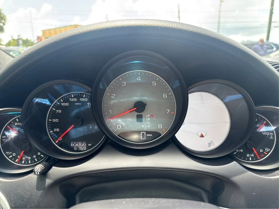 2017 Porsche 958 Cayenne - Image 16 of 20