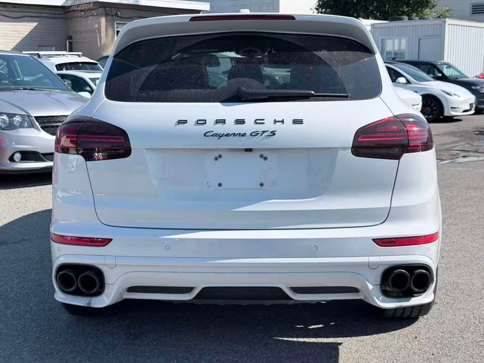 2017 Porsche 958 Cayenne - Image 2 of 18