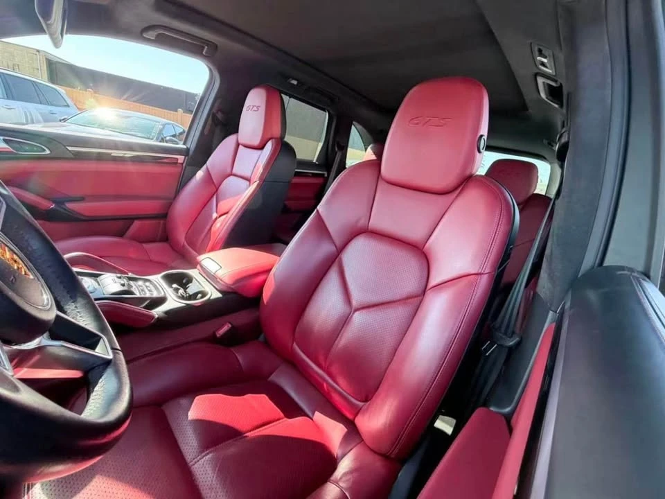 2017 Porsche 958 Cayenne - Image 16 of 18