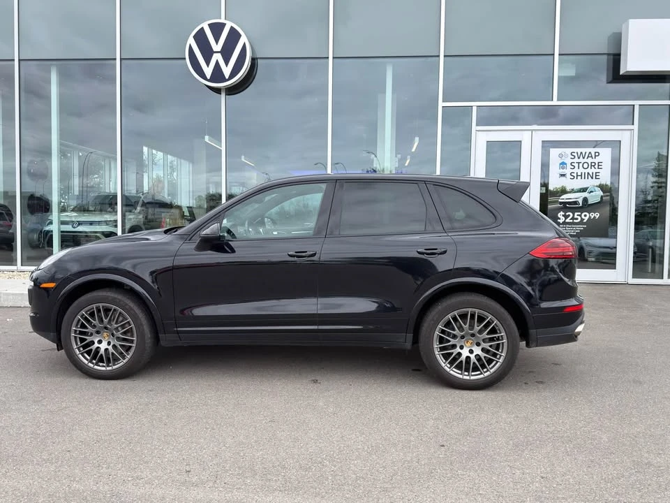 2017 Porsche 958 Cayenne - Image 2 of 11