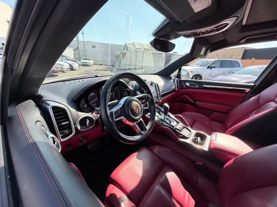2017 Porsche 958 Cayenne - Image 15 of 18