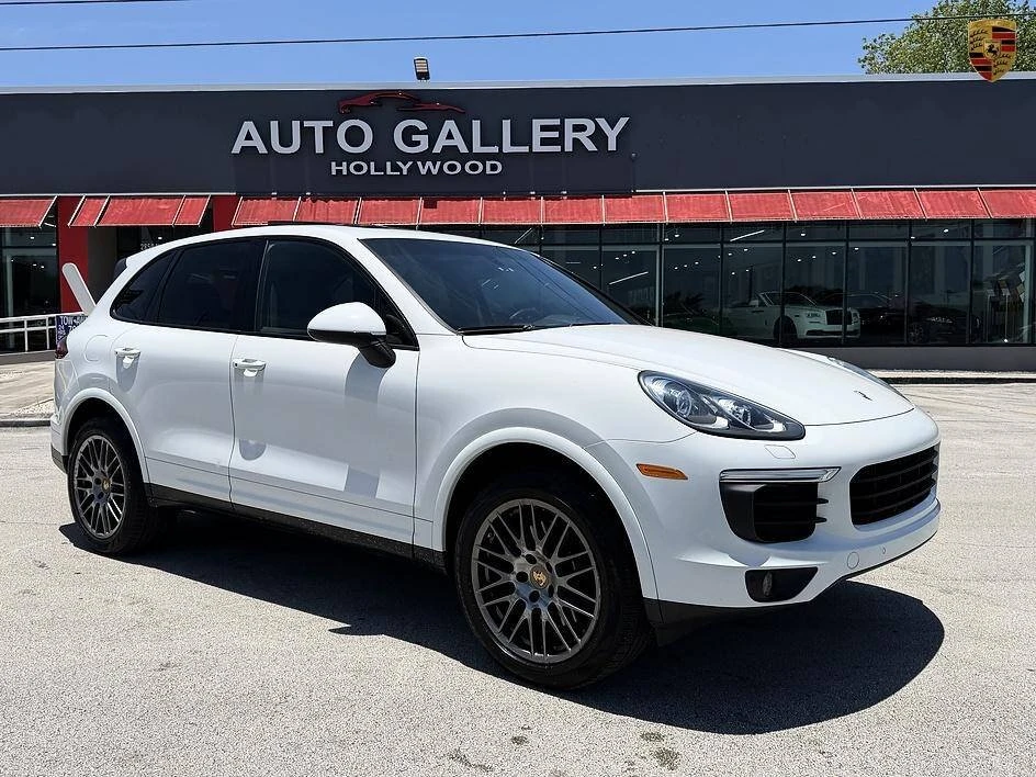 2017 Porsche 958 Cayenne - Image 2 of 20