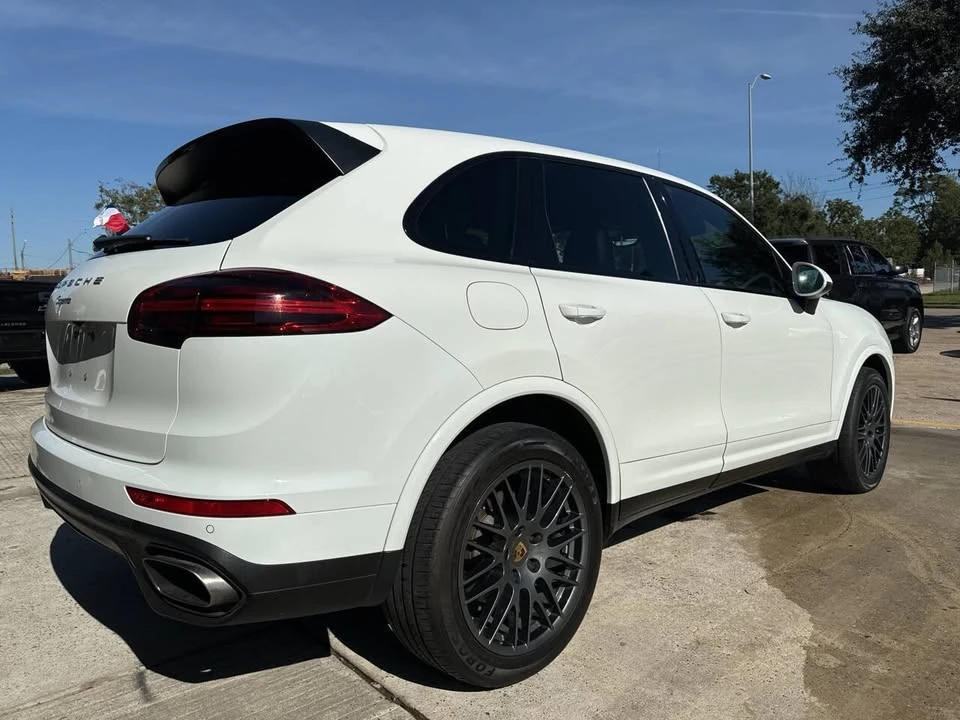 2017 Porsche 958 Cayenne - Image 4 of 20
