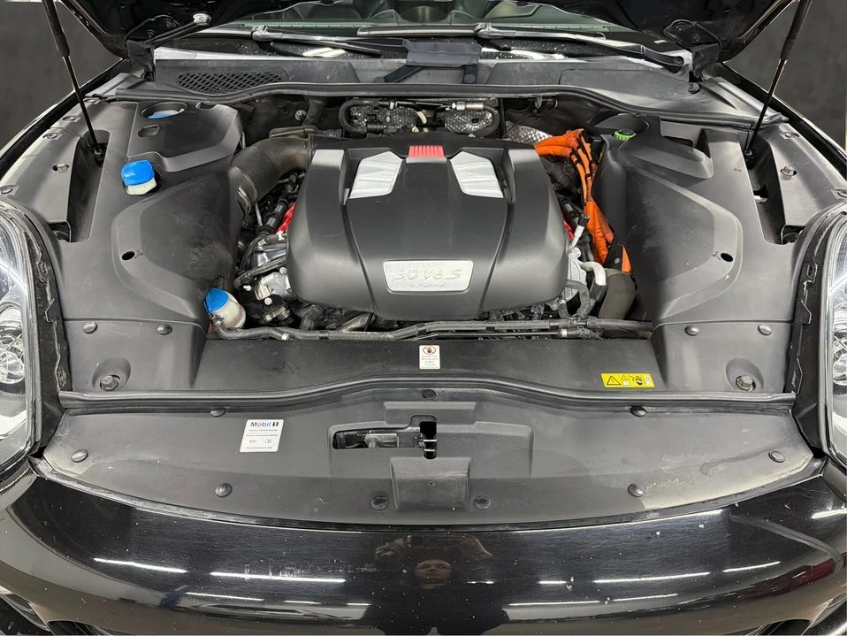 2017 Porsche 958 Cayenne - Image 9 of 20