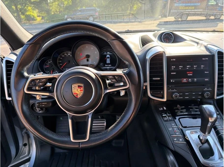 2017 Porsche 958 Cayenne - Image 15 of 20