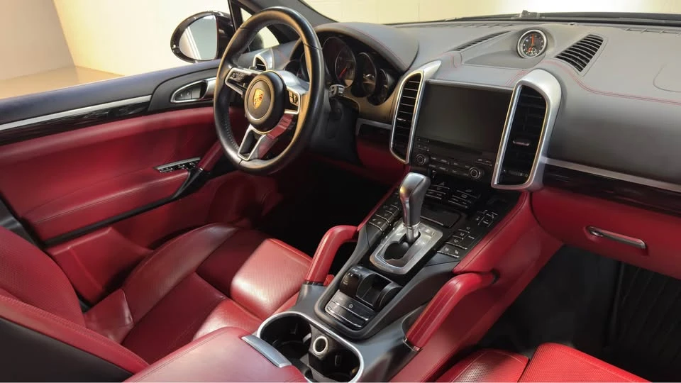 2017 Porsche 958 Cayenne - Image 7 of 8