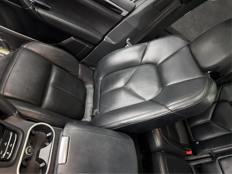 2017 Porsche 958 Cayenne - Image 14 of 20