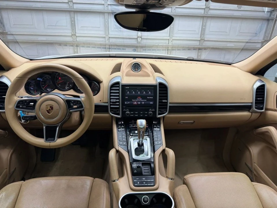 2017 Porsche 958 Cayenne - Image 17 of 20