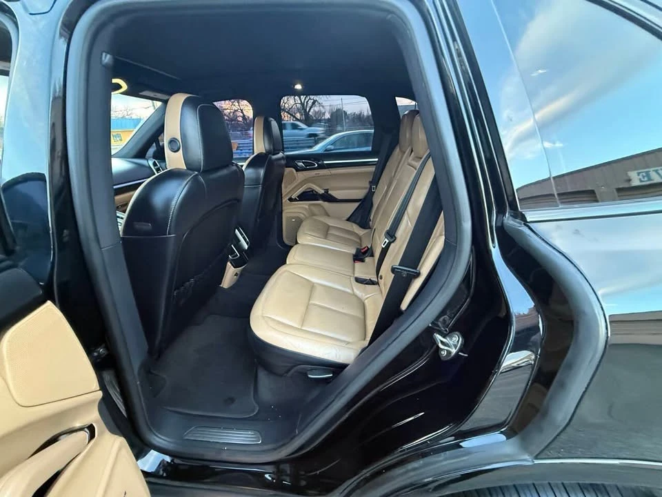 2017 Porsche 958 Cayenne - Image 18 of 20
