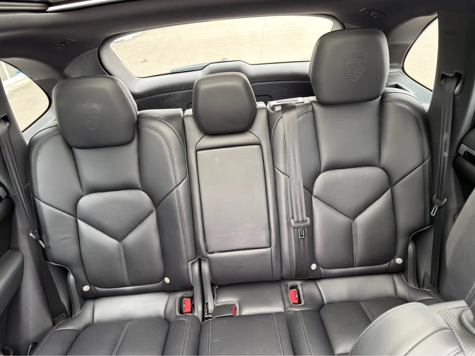 2017 Porsche 958 Cayenne - Image 10 of 11