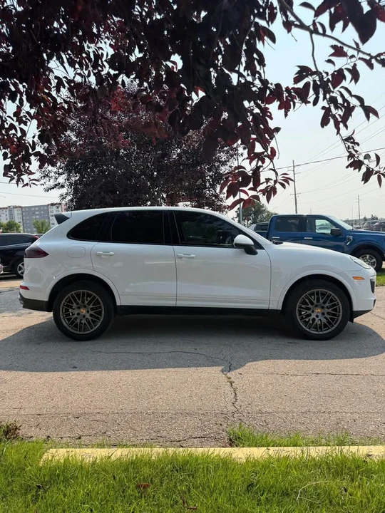 2017 Porsche 958 Cayenne - Image 3 of 19