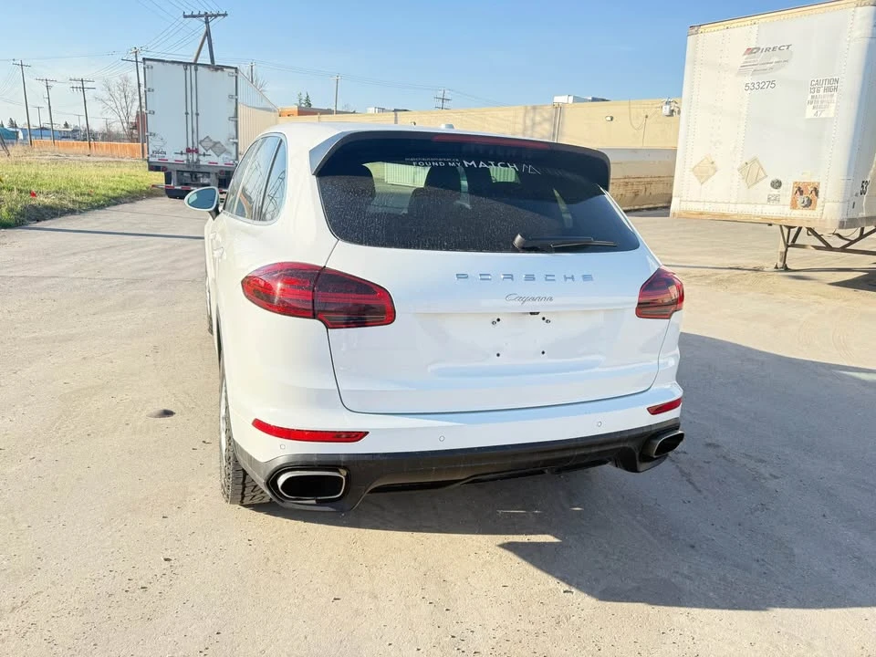 2017 Porsche 958 Cayenne - Image 4 of 19
